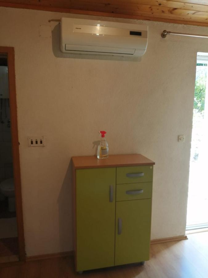 Apartmani Leko Mirjana Baska Voda Luaran gambar