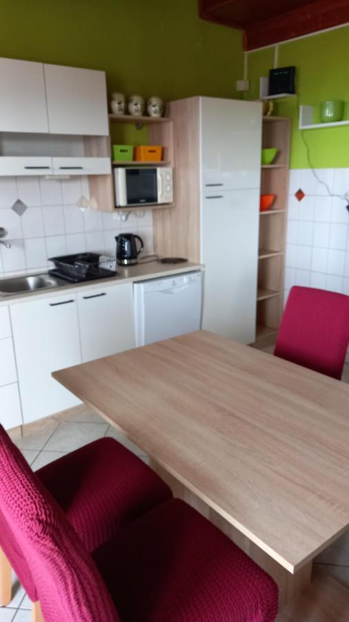Apartmani Leko Mirjana Baska Voda Luaran gambar