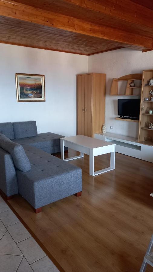 Apartmani Leko Mirjana Baska Voda Luaran gambar