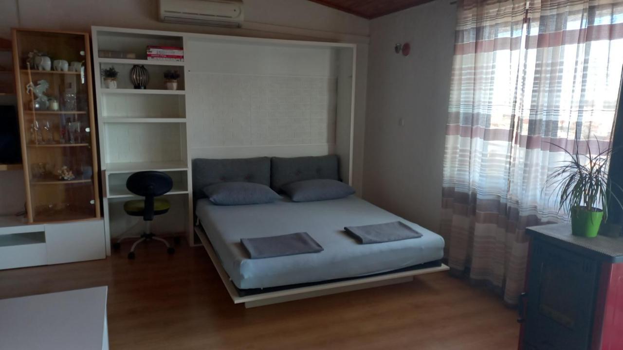 Apartmani Leko Mirjana Baska Voda Luaran gambar