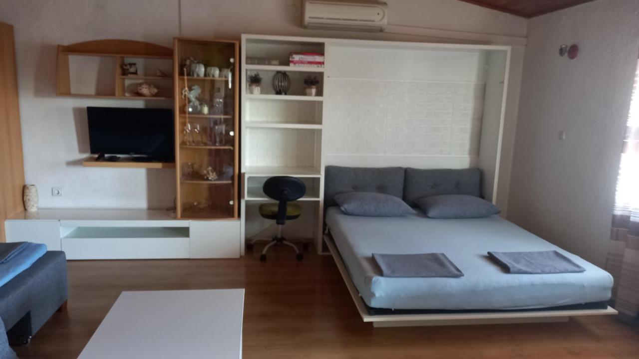 Apartmani Leko Mirjana Baska Voda Luaran gambar